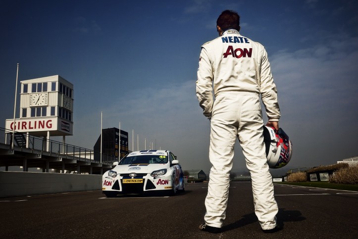 Andy Neate BTCC - Paul Reiffer Photographer London - Team Ford Aon