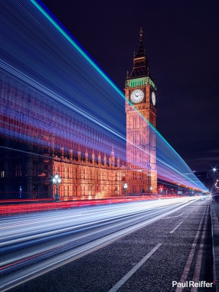 Location : London, United Kingdom <a href="https://www.paulreiffer.com/buy-prints/calling-time/">- Buy the limited edition print</a>