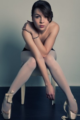 Model : Aisling Knight