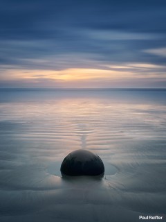 Location : Moeraki, New Zealand <a href="https://www.paulreiffer.com/buy-prints/legend/">- Buy the limited edition print</a>