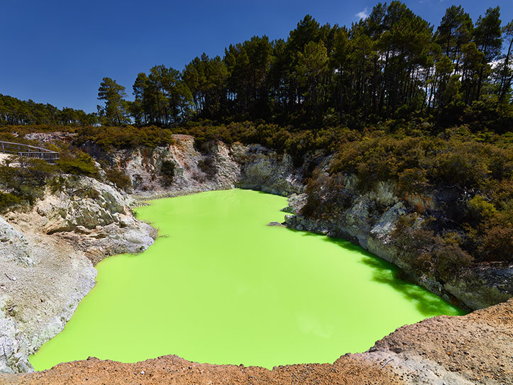 devils cave wai-o-tapu rotorua new zealand geothermal park north island paul reiffer