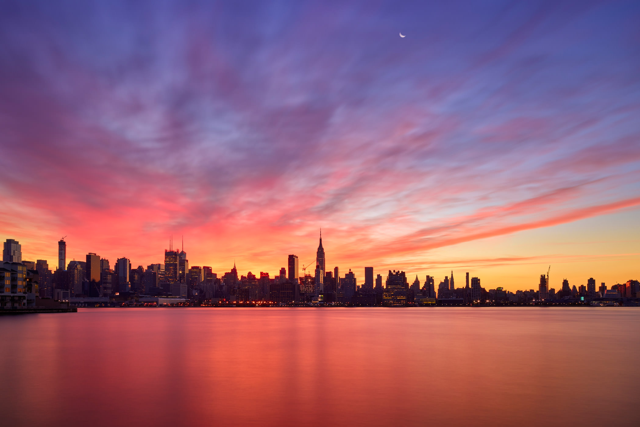 new york skyline sunrise