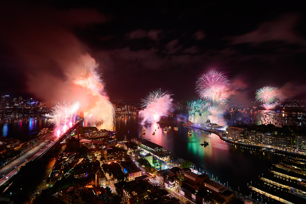 Sydney New Year Eve NYE 2014 2015 Fireworks Harbour Opera House Shangri La Rooftop Bridge Midnight Show 3 Paul Reiffer Photographer Professional Images