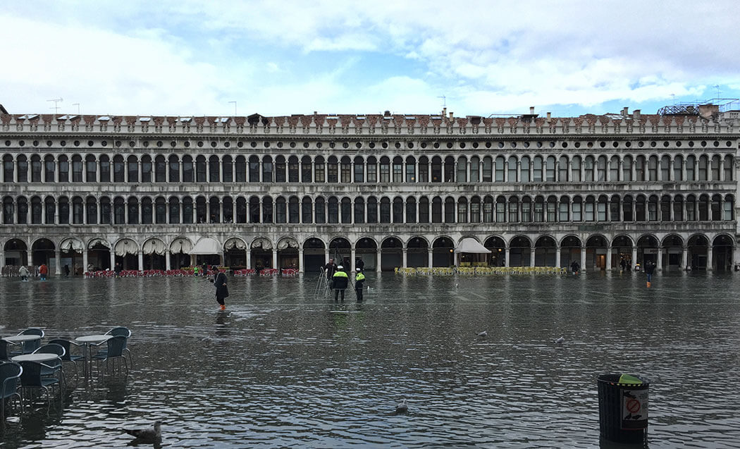 phase one photographer police piazza san marco saint marks square venice flooding ladder tripod removed told off paul reiffer iphone