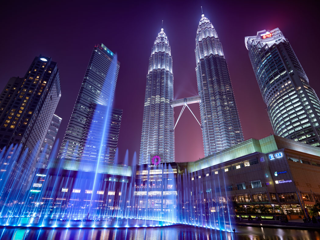 Klcc Fountains Park Night Petronas Towers Kl Kuala Lumpur Malaysia Paul