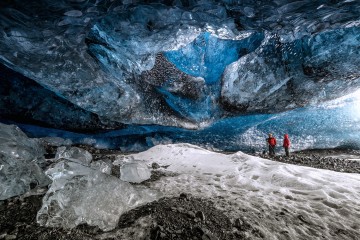 Copyright Einar Runar Sigurosson Ice Cave Photography Tour Iceland March 2017