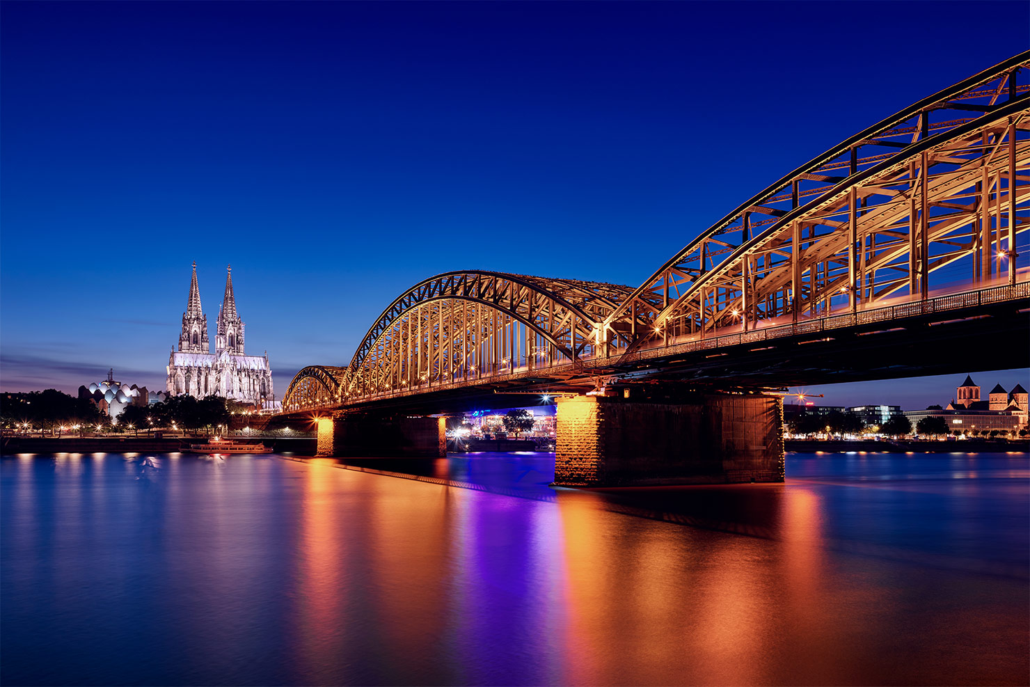 cologne night koln photokina paul reiffer copyright germany bridge rail church blue hour river