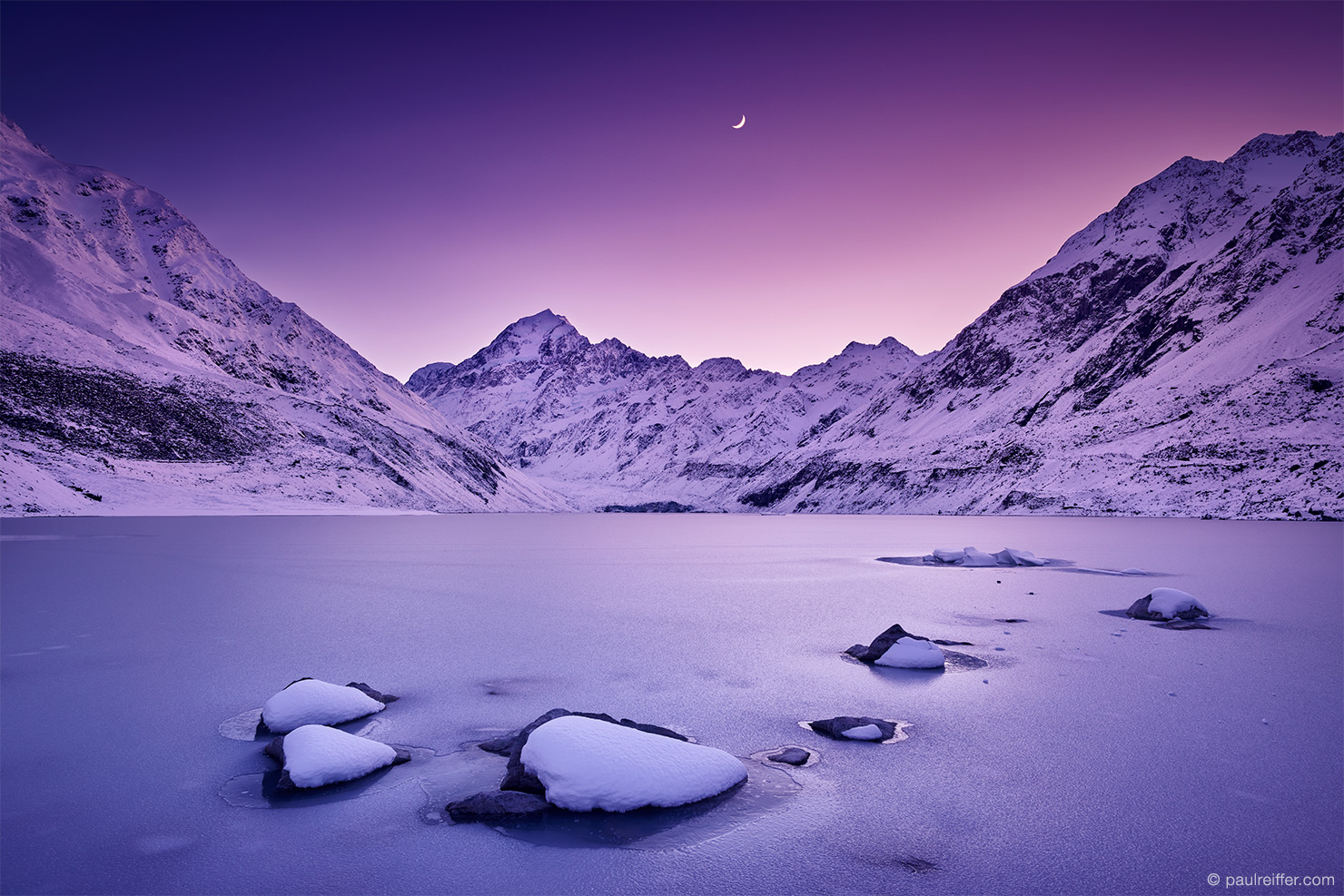 frozen in time hooker valley glacier lake mount mt cook aoraki paul reiffer sunrise photographer