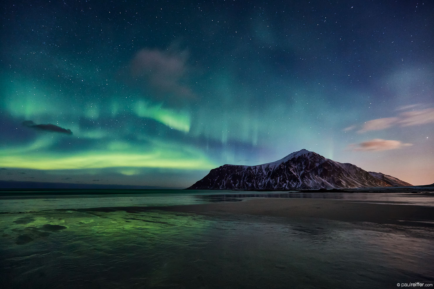 Beach Aurora Northern Lights Flakstad Paul Reiffer Photographer Workshop Photography Luxury Bespoke Private Lofoten Norway