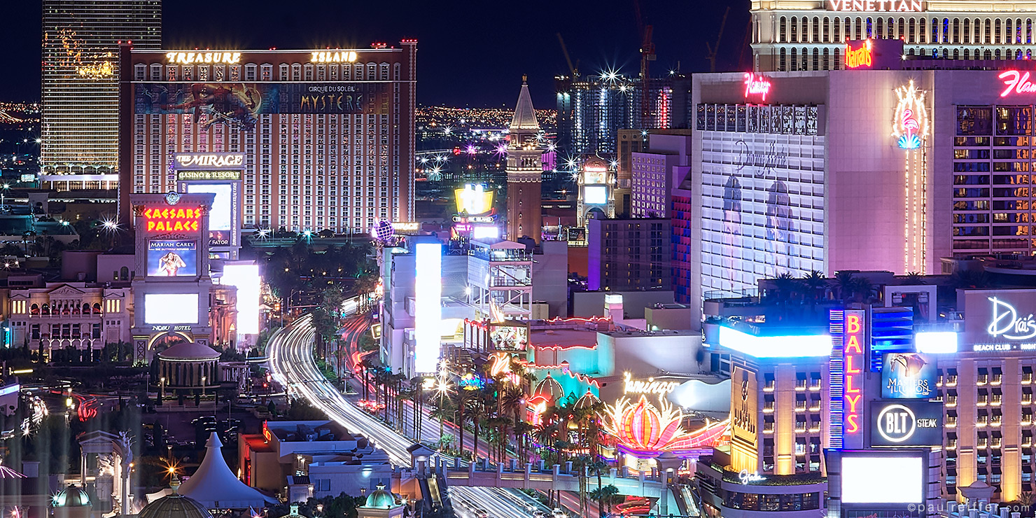 Las Vegas Strip Cityscape Sample 2 50 percent crop Phase One Medium Format High Resolution 35mm Blue Ring SK Lens 100MP IQ3 Trichromatic