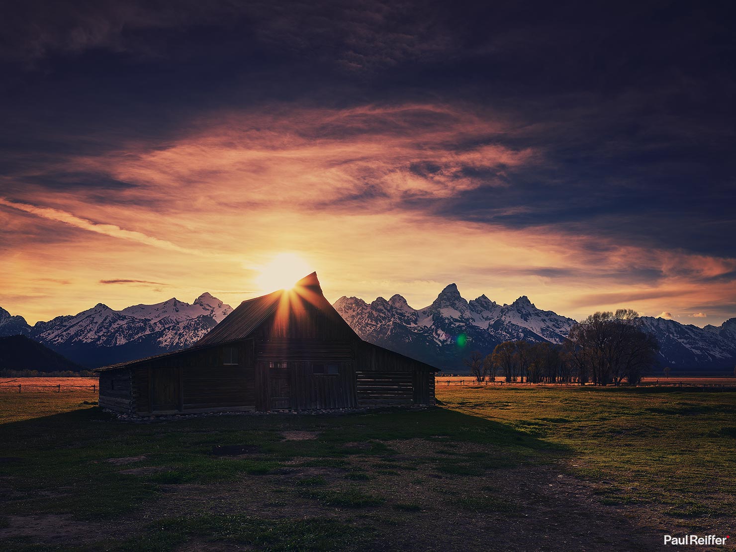 Jackson Hole T A Moulton Barn Sunflare Vignette Mountain Lights Winter Dark Moody Paul Reiffer Photographer Phase One IQ4 IQ3 XF 100MP 150MP Guide How To