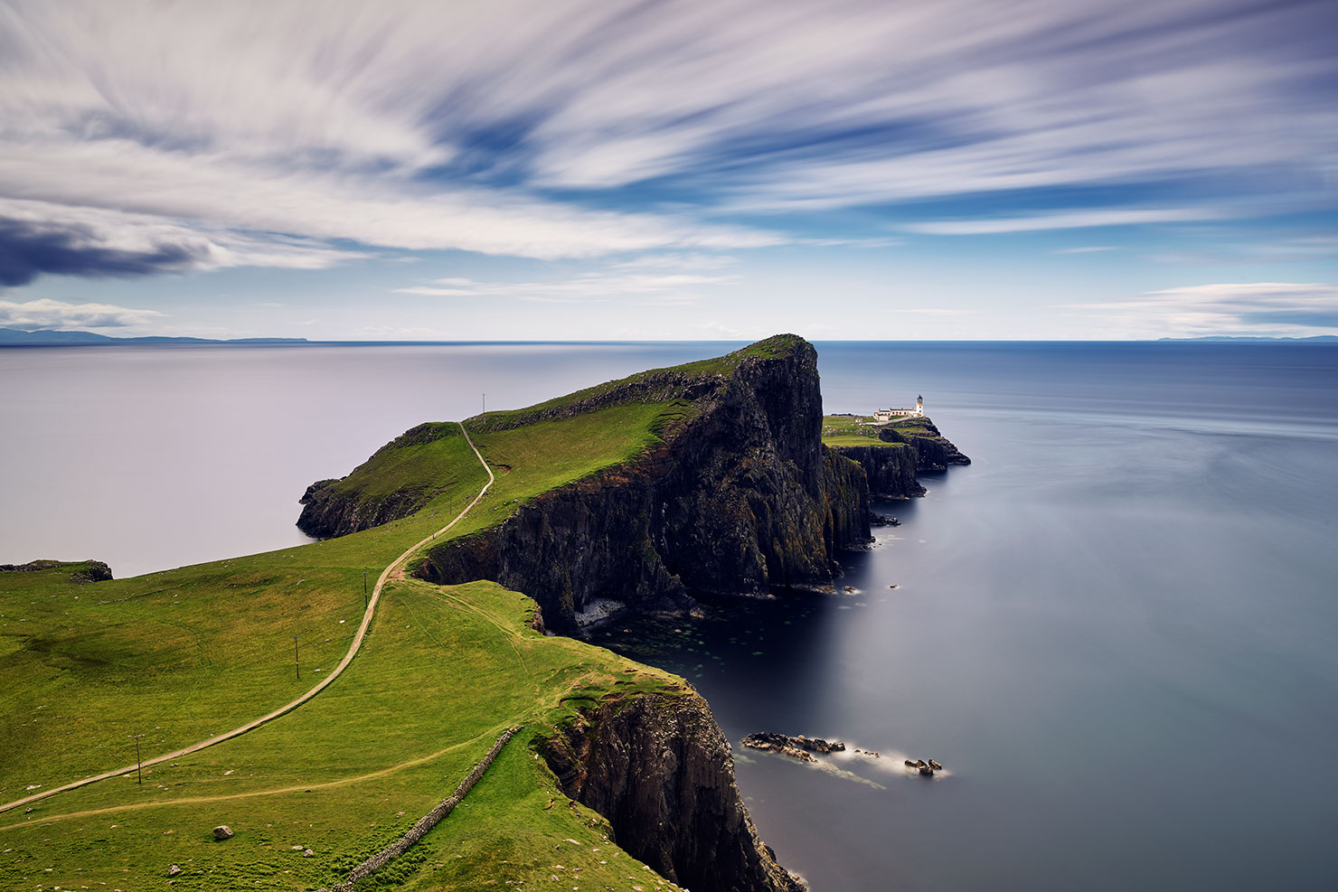 Neist Point Lighthouse Automatic Frame Averaging AFA IQ4 Lights paul reiffer phase one long exposure guide free ebook interactive lessons video download photography landscape