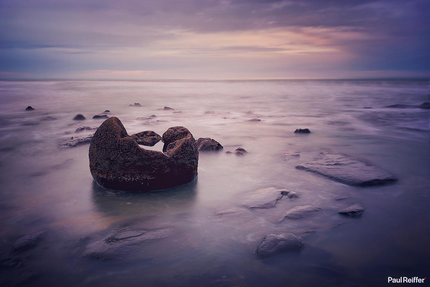 iphone shot long exposure app moeraki boulders new zealand paul reiffer photographer phase one gfx 100 megapixels issue skills enough review guide