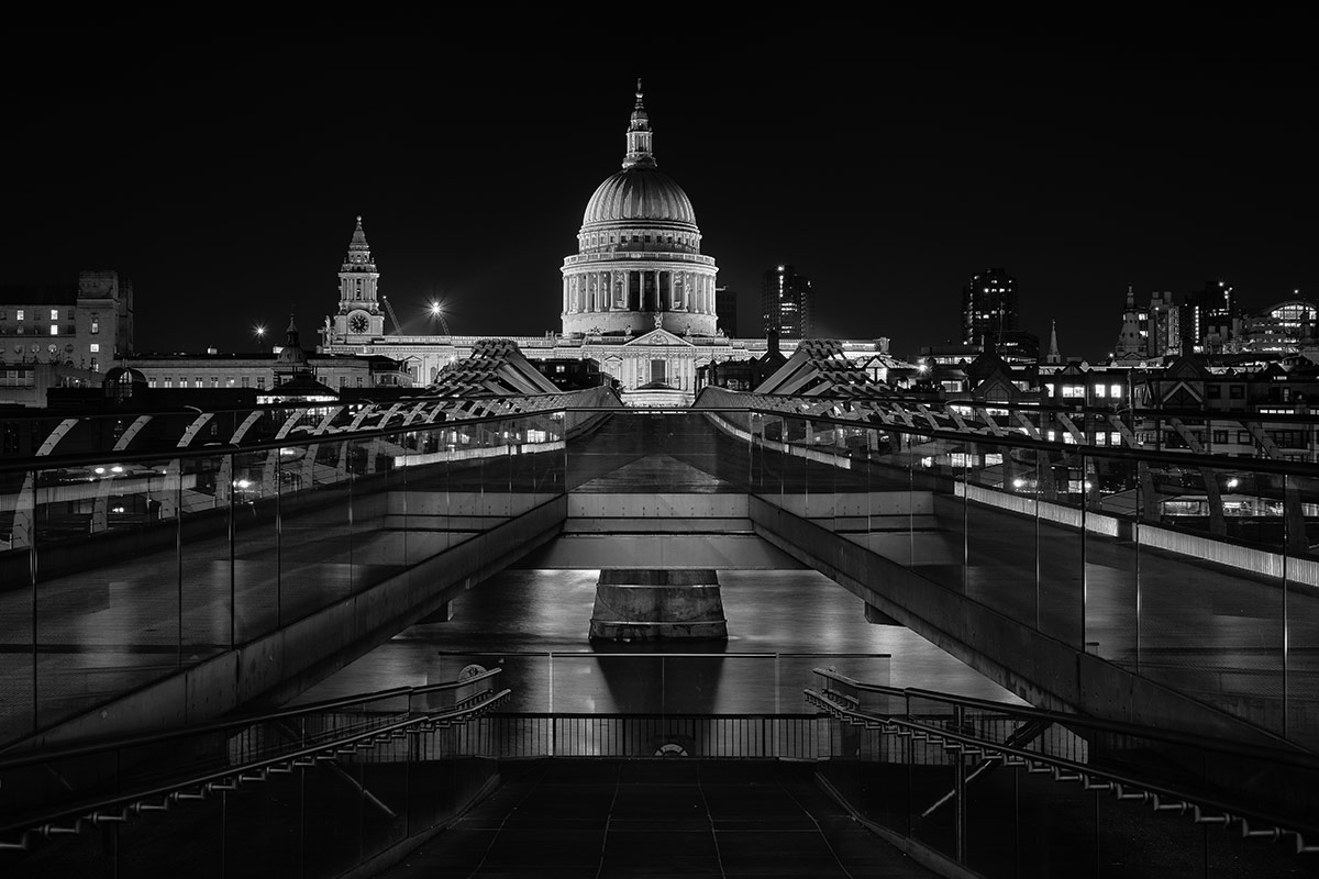 Paul Reiffer Black White St Pauls Cathedral Millennium Bridge Night Lights Long Exposure Cityscape City England Britain Photographic Workshops Location London