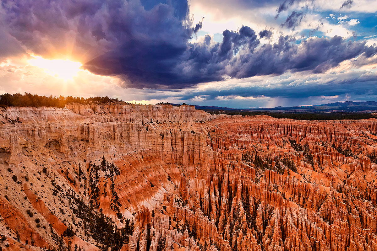 Paul Reiffer Canyons Arches Photographic Workshops Landscape Location USA Utah Bryce Point National Park Hoodoos Sunset Arch Long Exposure Private Luxury All Inclusive Photo