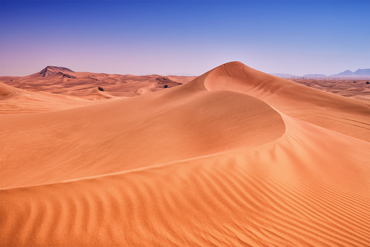 Paul Reiffer Dubai Photographic Workshops Landscape Location UAE Red Sand Desert Dunes Buggy 4x4 Off Road Emirates Private Luxury All Inclusive Photo Phase One