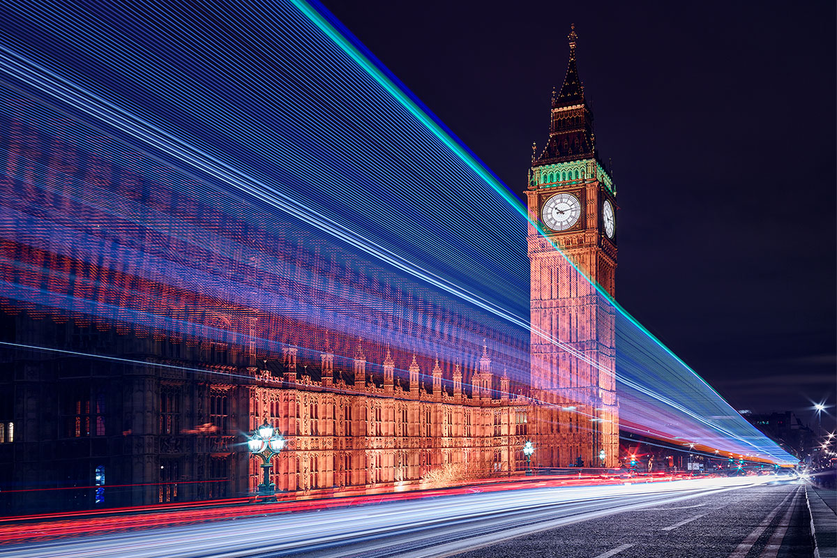 Paul Reiffer Westminster Bridge Victoria Tower Palace Big Ben Blue Hour Trails Night Lights Long Exposure Cityscape City England Britain Photographic Workshops Location London