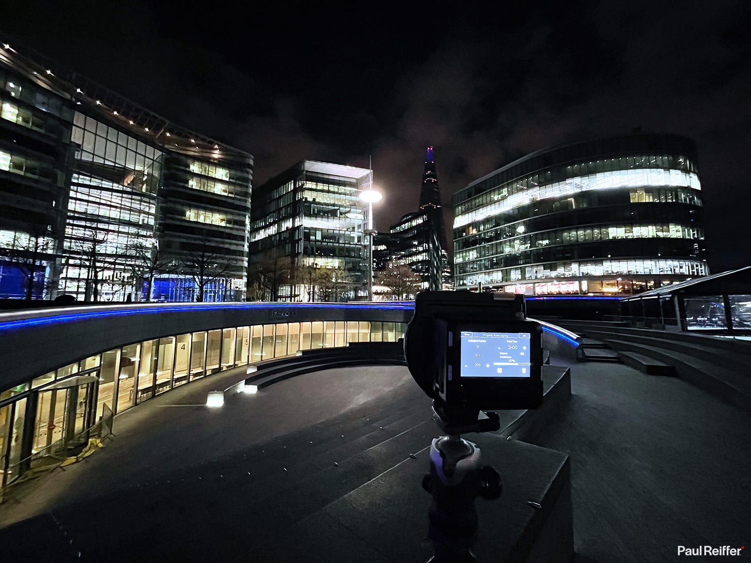 BTS Shooting London City Hall Skyscraper Shard South Bank England Britain Capital Blue Hour River Thames Bridge Station Paul Reiffer City Photography Lights Cityscape