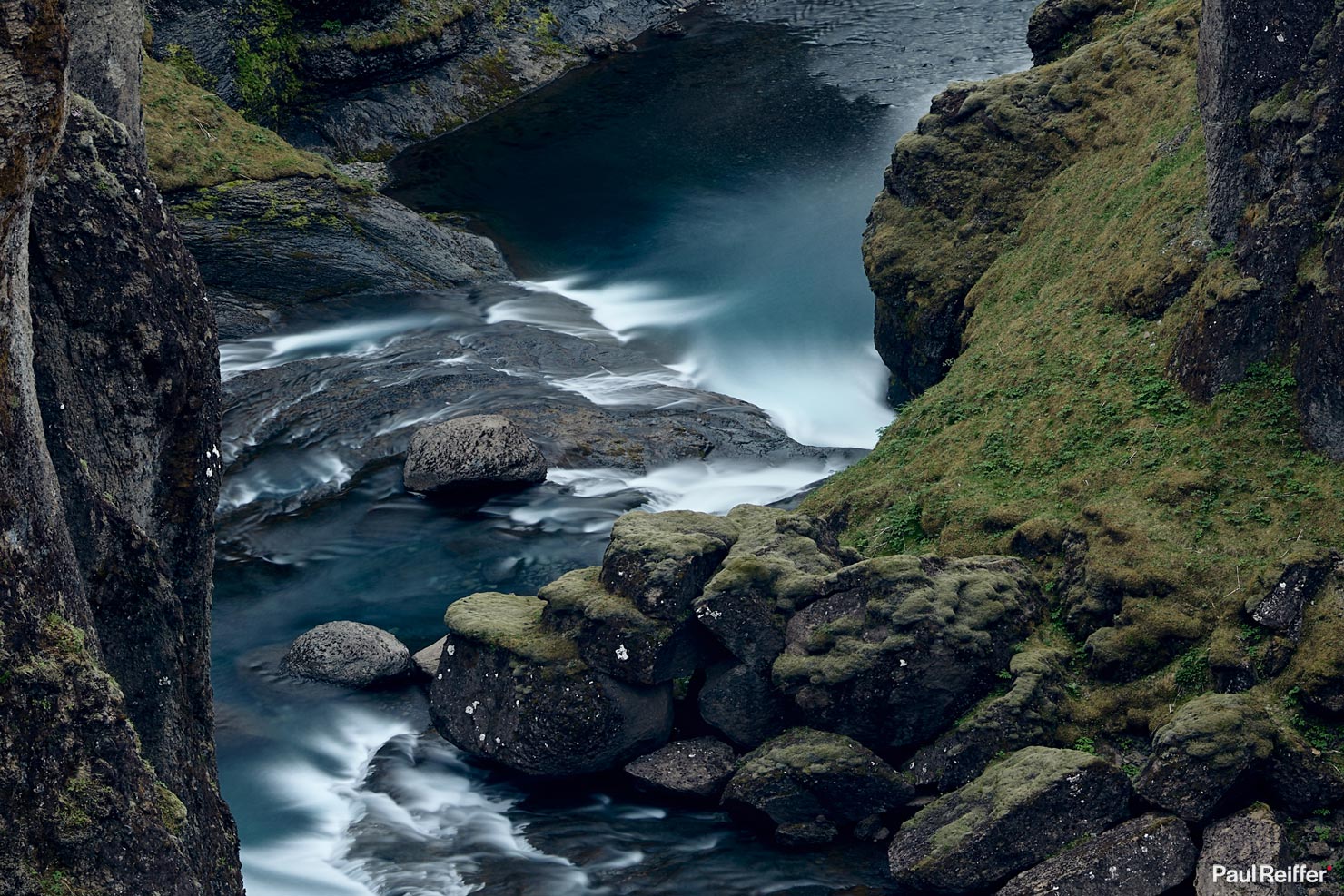 Iceland Fjadrargljufur Canyon P0005729 Detail Example Crop Paul Reiffer Phase One Photographer Capture One iPad Demo BTS Medium Format