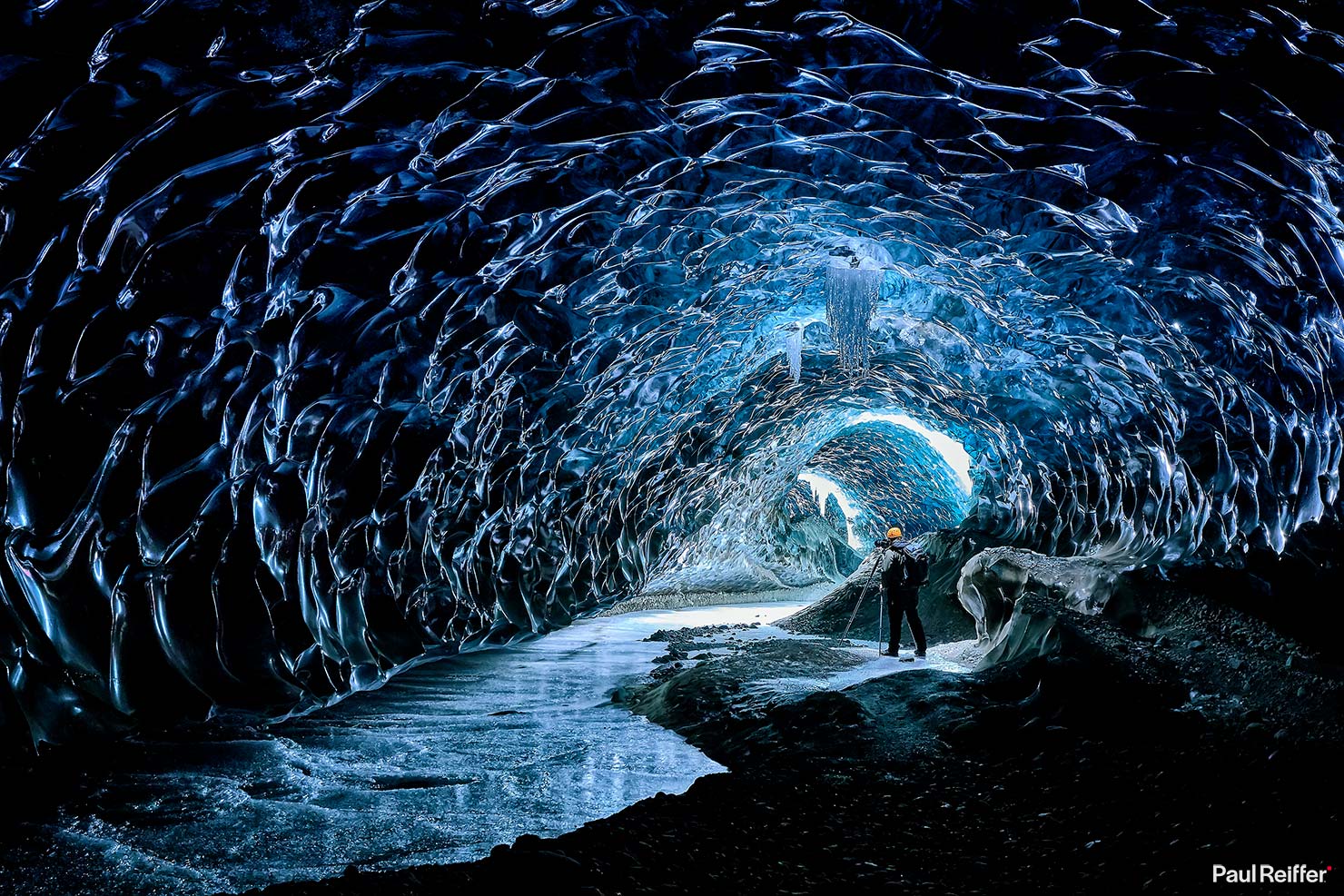 Shooting Helmet Cavern Winter Deep Canon EOS R Winter Iceland Ice Cave Glacier Shrinking Blue Paul Reiffer Professional Landscape Photography Workshop Ice Cave BTS