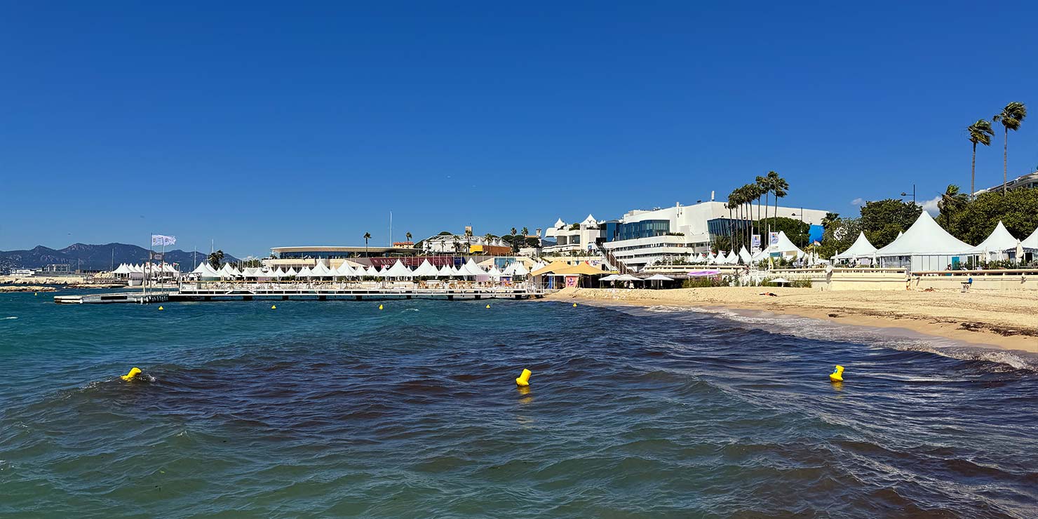 Sea View Ocean Cannes French Riviera Film Festival De Alessandro Galatoli Celebrity Star Event Photographer 77th 2024 May Red Carpet Paul Reiffer Director Capture One Evoku Tom Films BTS