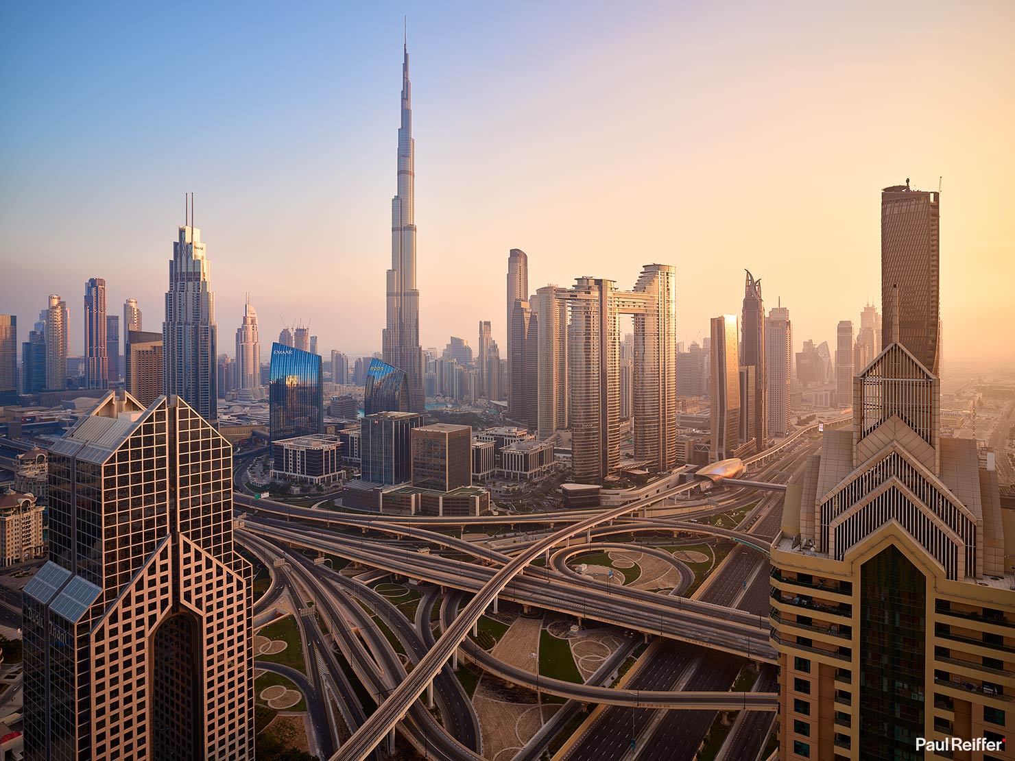 Dubai Sunset Shangri La Rooftop Capture One P0054971 Paul Reiffer Phase One Cityscapes City Night Life Shots Photographer